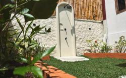 Garden View AC Room + Outdoor Shower @Hiriketiya