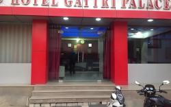 Hotel O Gayatri Palace