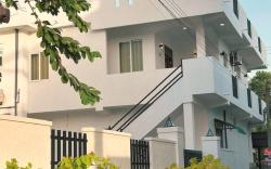 White Terrace Apartments