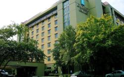 Embassy Suites by Hilton Nashville Airport