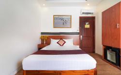 Dancentre Eva Hotel Near Lotte Mart District 8