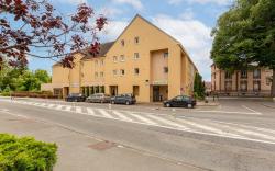 B&B HOTEL Chartres Centre Cathedrale 3 etoiles