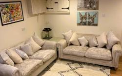 #60 Peak District 3 BR/3 Bath Cottage w/ Parking