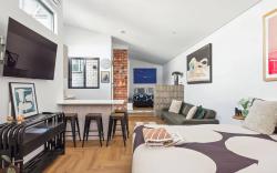 Fremantle Swan River Studio