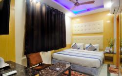 Hotel Karlo castle by ST