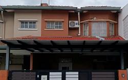 Macchiato Homestay (muslim homestay) 