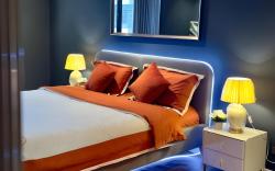 Omni Tower Sukhumvit Nana - Luxury Condominium