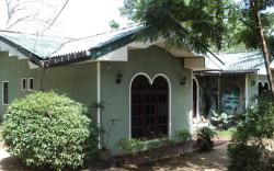 Summer Set Inn