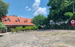 Bamboo River House Kaengkrachan 