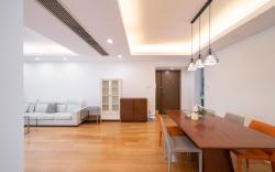 Tyms Stylish 3BR 2BA Apartment Steps from Xujiahui