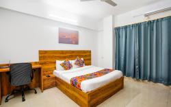 FabHotel Wellax 24 Service Apartments