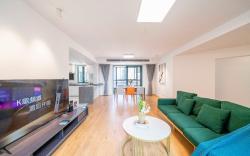 Tyms Spacious 4 Bedroom 2 Bath Apartment