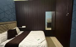 Wood yard villa 300mtrs from golden temple 