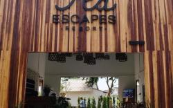 Sea Escapes Resort