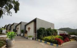 Tuskers Hill Banquets by Poppys Anaikatti