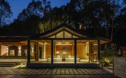 Qingcheng Mountain Jiuxipo Mountain Stream Bamboo Forest Private Hot Spring B&B