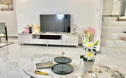 邻家小墅C2泳池别墅 近中天海滩 市中心 航站楼 步行街 唐人街