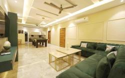The Opulence@Panchkula|Penthouse with Pvt Jacuzzi 