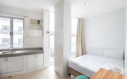 Clean & Affordable | Studio J306