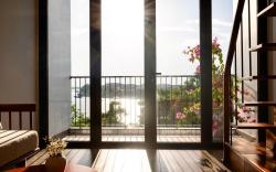 Gloss Breeze- 2 Bedrooms