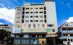 中青秋果酒店（金边王宫店）