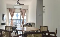 D Aman Infinity Pool & AS Tower View Homestay 03