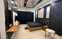 The Sapphire Suite(Studio Apartment)