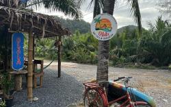 Olala Café and Bungalow 