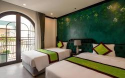 Charmpearl Hotel & Suites