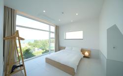 Gangneung Puppy Dog Pool Villa