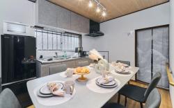 10 mins to Inuyama, cinema, 83㎡, 10 guests