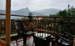 Hillside Hangout Chilling Zone - a place to chill.