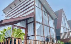 Tani House Villa Sikunir