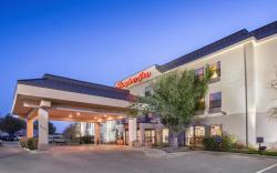 Hampton Inn Wichita-East Hotel
