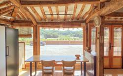 1 hour from Seoul, private hanok in Dangjin