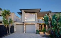 Bayside Melbourne Beachfront Family Home Views