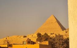 Global pyramids boutique