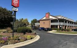 Red Roof Inn & Suites Marysville