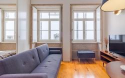 Stylish Porto studio with city views