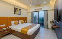 Hotel The Golden Oaks, Kolhapur