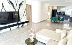 5 Bed Eakmongkhon B42