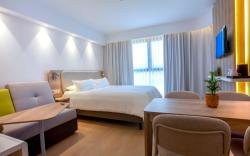 Holiday Inn Express & Suites Barcelona - Sabadell by IHG