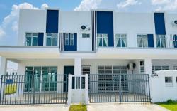 A28 Hello Baby Homestay Dato Onn (15Pax) Netfix