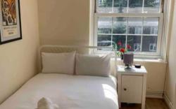 APlaceToStay Central London Apartment, Zone 1. DOW