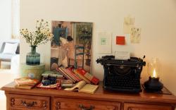 Lee Jung-seop Painter's Stay with books