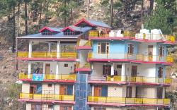 Shesh Besh Guest House & Restaurant