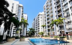 Front of NAIA T3/ Resorts World/Pool/ Pet friendly