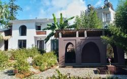 Whisper Stay I The Garden Home