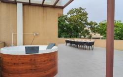 Villa Takiana-Pool/Hottub/Gym/Cook /5mins to beach