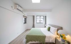 Tyms Parisian 2BR APT Hongqiao Paris Classic
